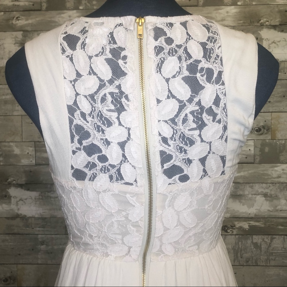 Sz 2 Cooperative Lace Cream Dress with Pockets! - Picture 4 of 6